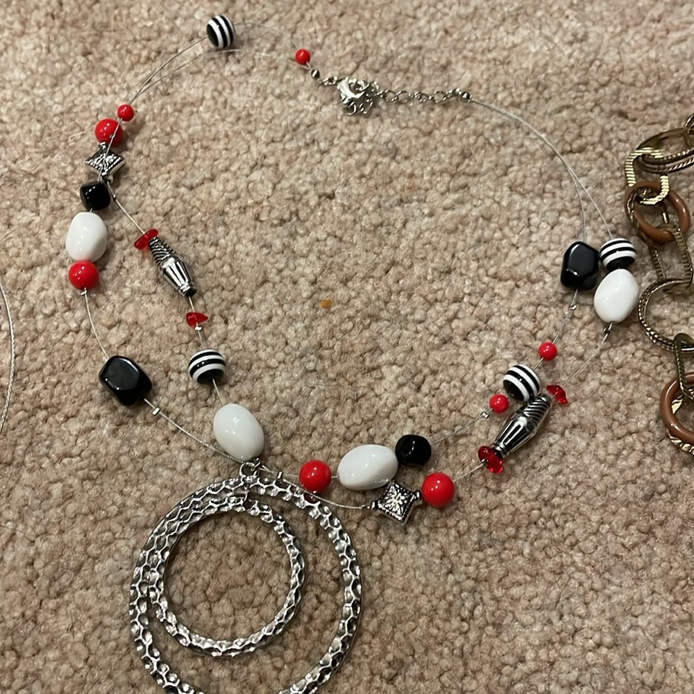 Necklace Set - Picture 3 of 4